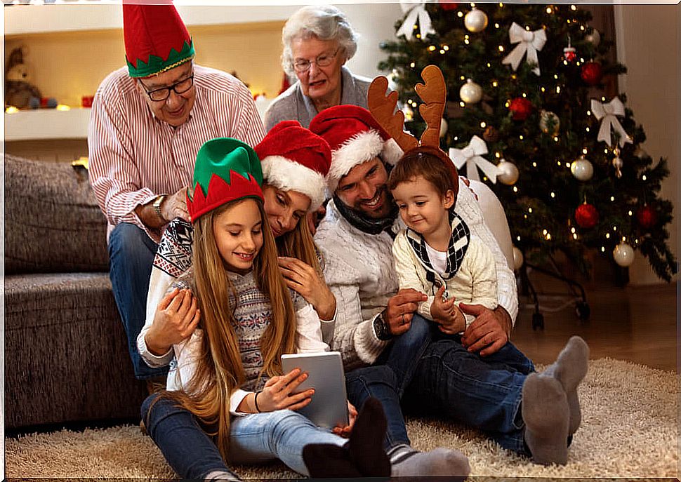 Family taking original Christmas photos.