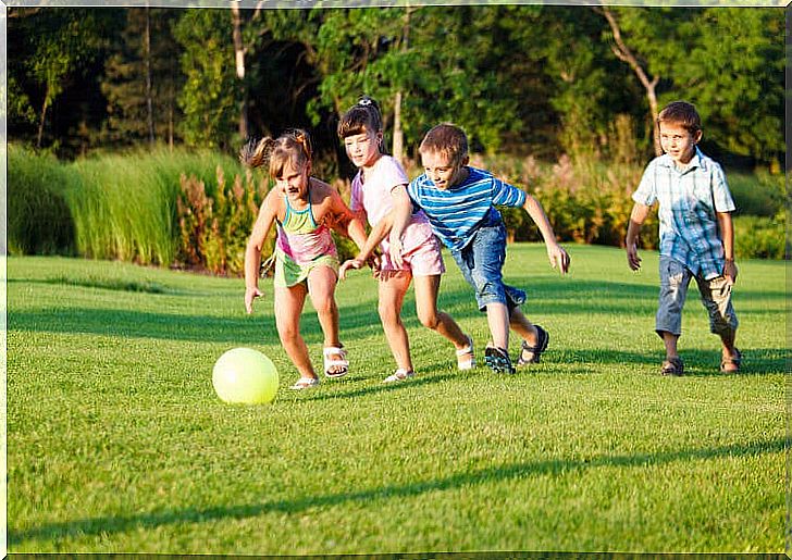 children playing ball