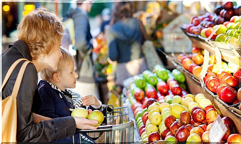 Shopping at the supermarket with the children